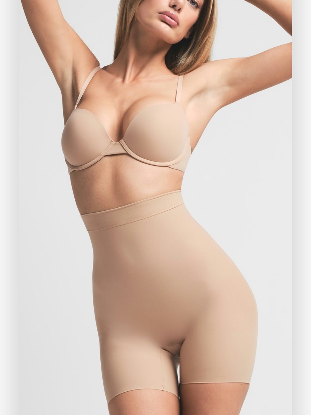SKIMS SHEER SEAMLESS SHORT